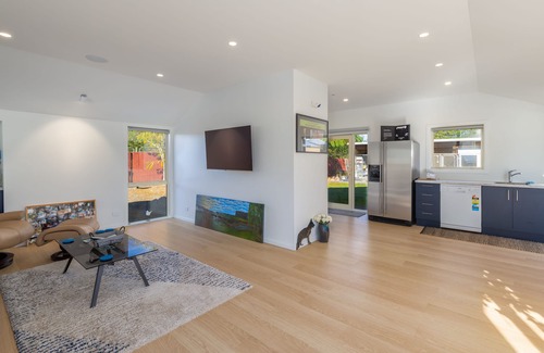 Christchurch House | The Meadows Villa