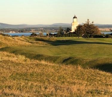 Fortrose Apartment | The Mended Drum