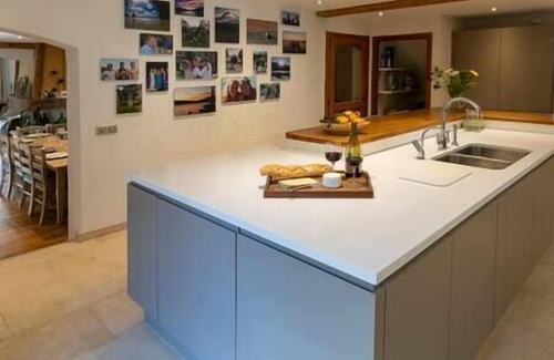 Menthon-Saint-Bernard House | The Menthon Moulin House