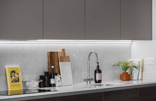 The Westside Apartment | The Mercian 1 I - 1BDR STUNNING CITY SKYLINE VIEWS! 24-Hour GYM | CINEMA room