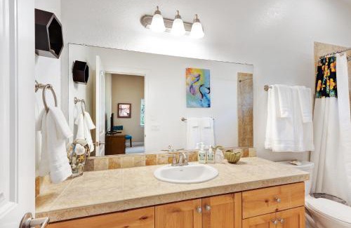 Gold Beach House | The Mermaid's Den