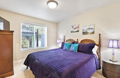 Gold Beach House | The Mermaid's Den