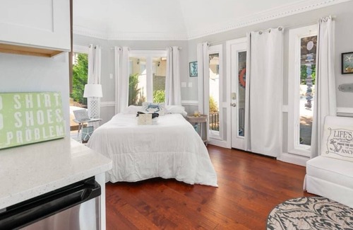 Portsmouth House | The Mermaids Lair 🧜‍♀️