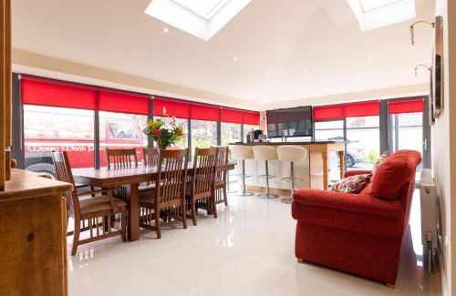 Ballina Hotel | The Merry Monk Bed and Breakfast