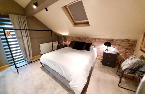 Alderley Edge House | The Mews