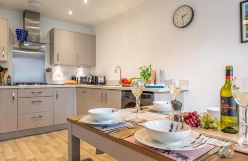 Holt House | The Middle House by Big Skies Cottages