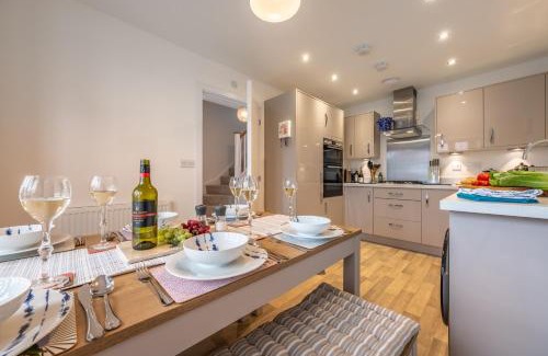 Holt House | The Middle House by Big Skies Cottages