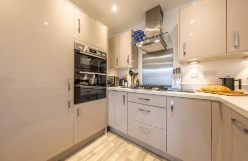 Holt House | The Middle House by Big Skies Cottages