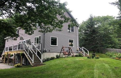 Bar Harbor Villa | The Mighty Oaks Retreat,modern house Bar Harbor Acadia MDI