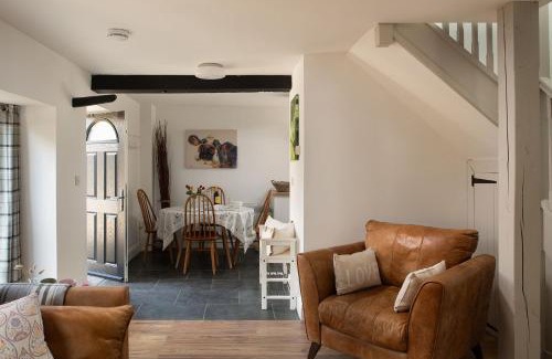 Garsdon House | The Milking Parlour