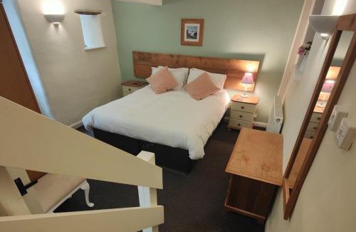 Treknow Hotel | The Mill House