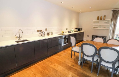 Moreton Cottage | THE MILLHOUSE, pet friendly, luxury holiday cottage in Welland
