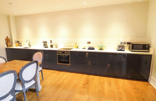 Moreton Cottage | THE MILLHOUSE, pet friendly, luxury holiday cottage in Welland