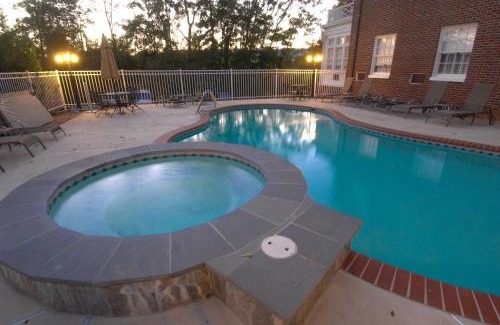Luray Hotel | The Mimslyn Inn
