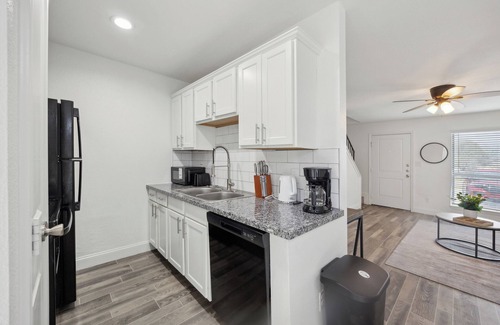 South Arlington Apartment | The Mirage 253 I Spacious 2 Bed 1.5 Bath