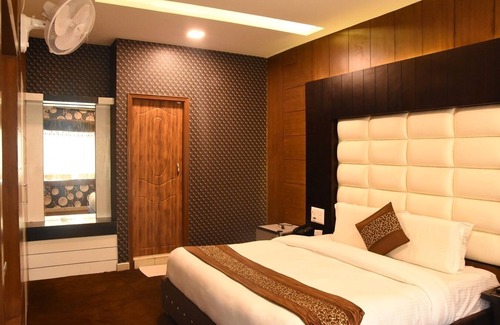 Rohtak Hotel | The Mirage Palace