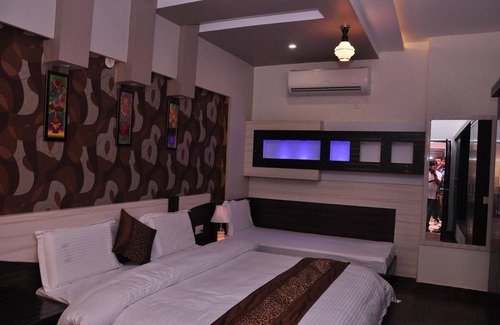 Rohtak Hotel | The Mirage Palace