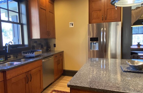 Cohocton House | The Mission House- located in the Finger Lakes. Hike & bird watch. EV charger.