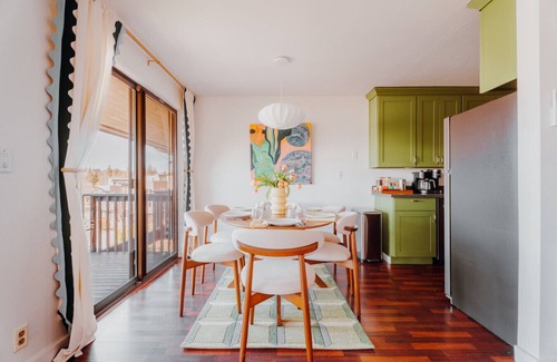 Laurelhurst Apartment | The Mod House | Stylish 3BR Retreat Near UW