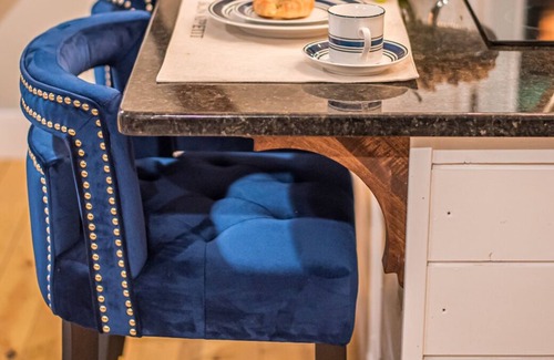 Huntsville House | The Modern Downtown Hub - Small Private Home