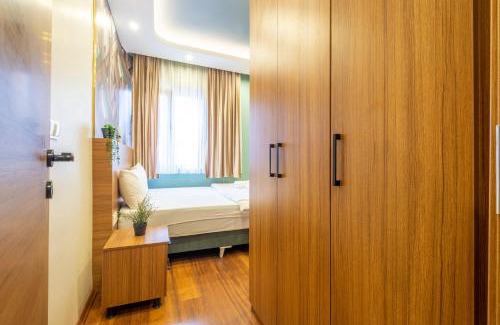 Zeytinburnu Hotel | The Molla House