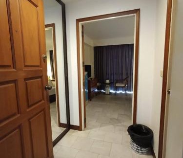 Pattaya Bay Hotel | The Monaco Residence
