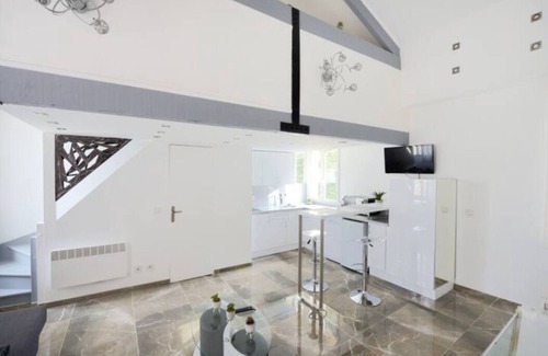 Saint-Zacharie Apartment | The Mont-Vert suite (❤ Private Jacuzzi ❤)
