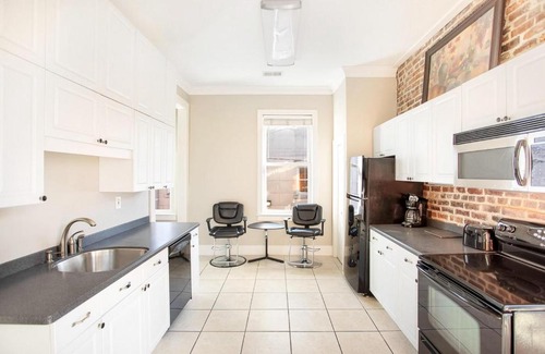 Historic District - North House | The Monty by Lucky Savannah