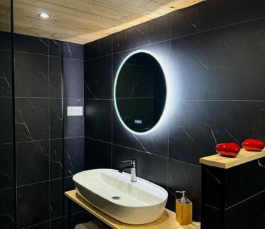 Bouxieres-aux-Dames Hotel | The Moon Chambre romantique proche de Nancy