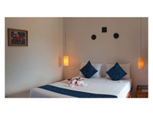 Kampot Hotel | The Moon Kampot Boutique