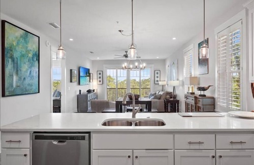 Jekyll Island Condo | The Moorings #36 Luxe Riverfront Condo!