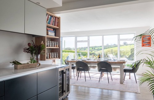 Kingsbridge Cottage | The Moorings - a house that sleeps 8 guests in 4 bedrooms