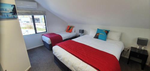 Wanaka Hotel | The Moorings Motel and Apartments
