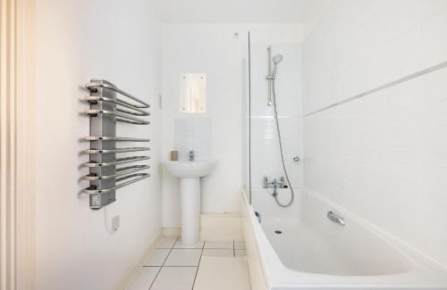 Oval Apartment | The Morden Collection