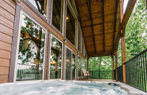 Ponca Condo | The Morning Glory Cabin - Tree-top Getaway