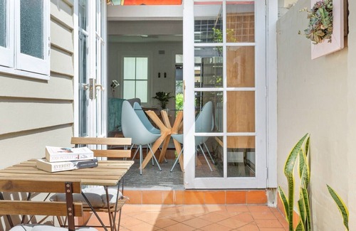 Darlinghurst House | The Mosaic Terrace Charm meets the Local Scene