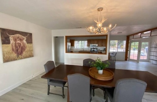 Fallbrook Villa | The most breathtaking lake and mountain view