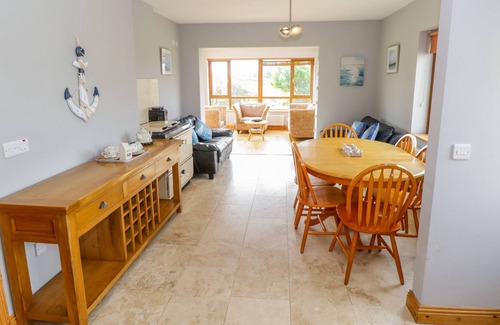 Valley House | THE MOUNTAIN GARDEN, pet friendly in Keel, County Mayo