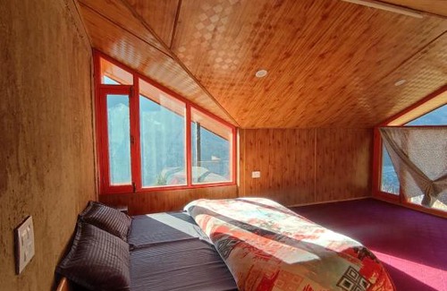 Manali House | The Mountain House Manali