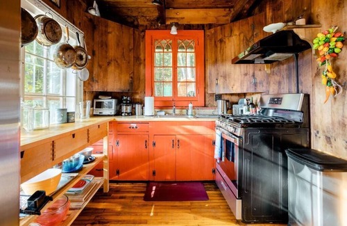 Mount Tremper House | The Mountain Wonder | Winter Haven | Hot tub, Sauna, Views