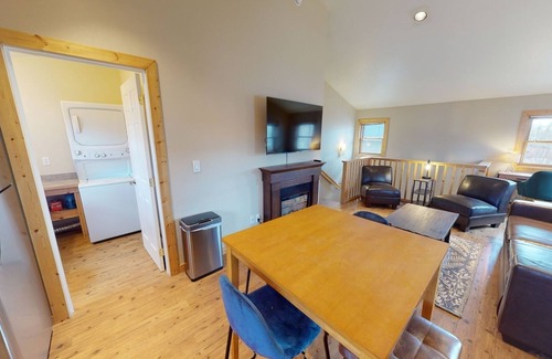 Gunnison House | The Mountaineer Apartment - Gunnison