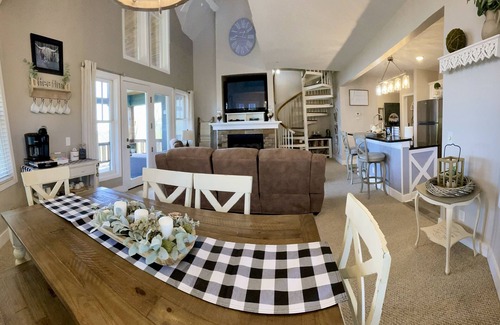 Banner Elk Condo | The Mountains are Calling - Plan Your Getaway Now!