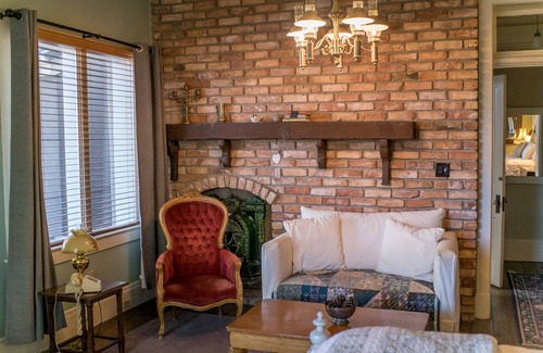 St. George Bed & Breakfast | The Mulberry Inn