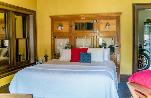 St. George Bed & Breakfast | The Mulberry Inn