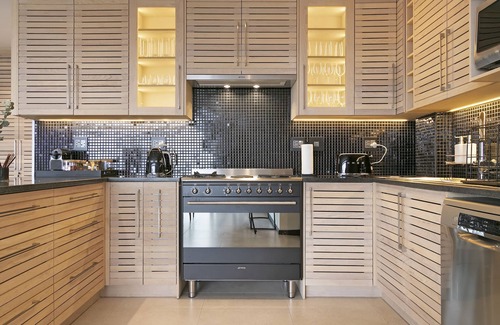 Three Anchor Bay Apartment | The Murex 4-Bedroom Serviced Apartment