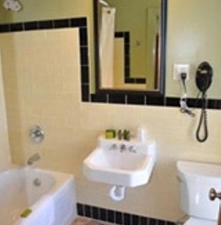 Tyrone Hotel | The Murray Hotel