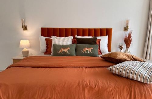 D6 Apartment | The Mustard Mansion - 5 BHK