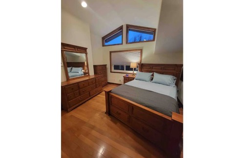 Cooper Landing House | The “Mystic Moose” Home