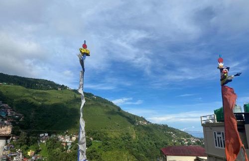 Karsiyang Bed & Breakfast | The Mystic Mountain Homestay