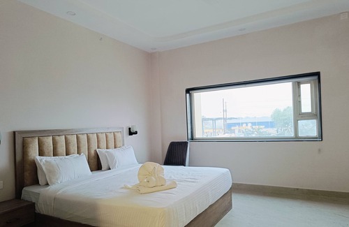 Dhanbad Resort | The Mystique Garden